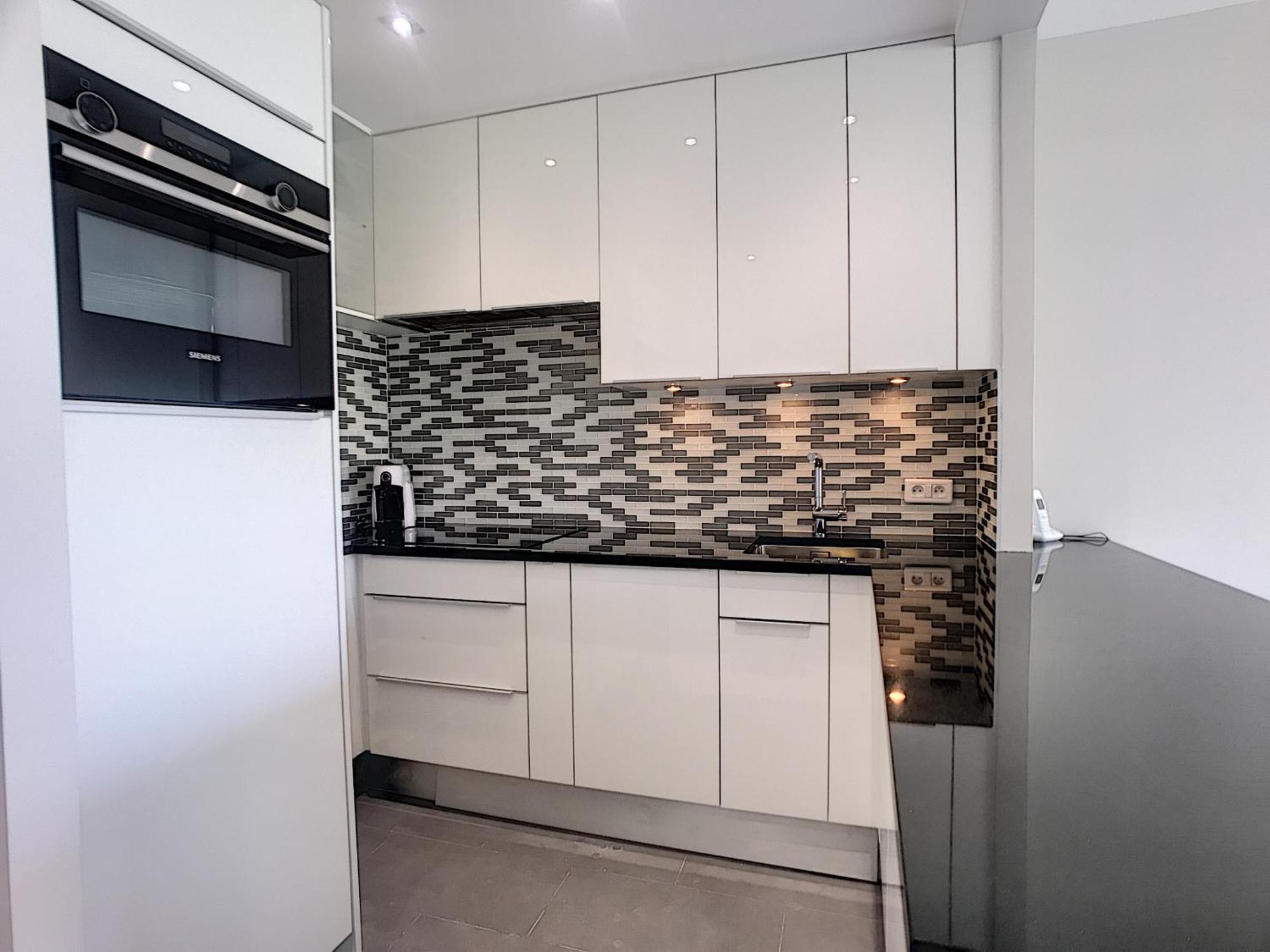 Beau A 2 Pas Des Plages Du Midi 246l Berv Appartement Cannes